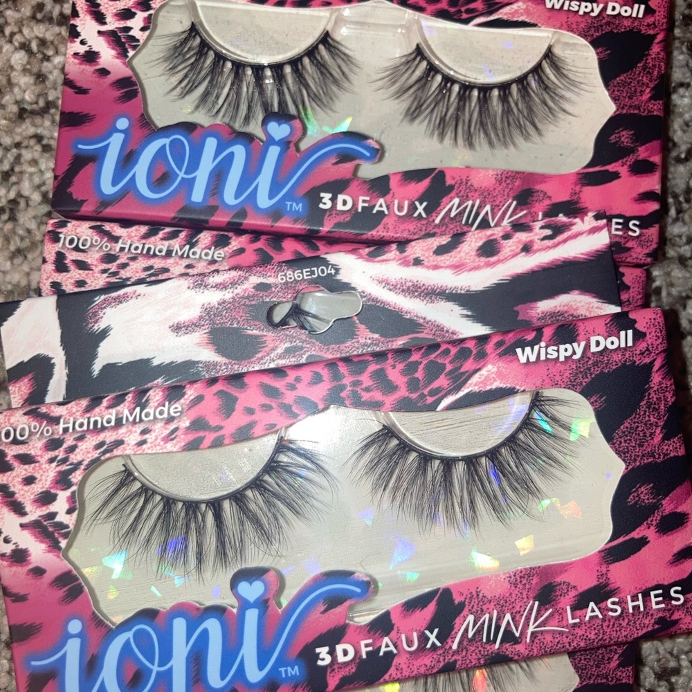 Ioni electric jungle lashes